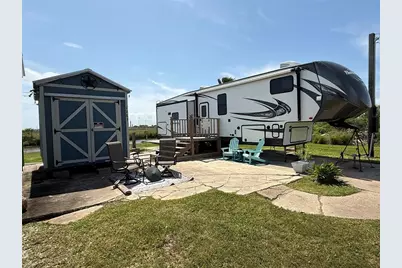 1283 N Monkhouse Drive, Port Bolivar, TX 77650 - Photo 12