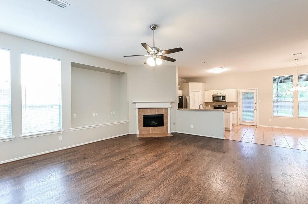 904 Bacliff Dr, Bacliff TX  77518-2437 exterior