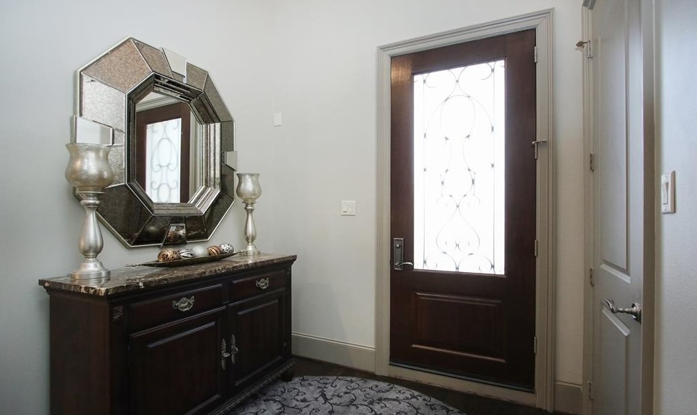 5523 Felice Dr, Houston TX  77081-4218 exterior