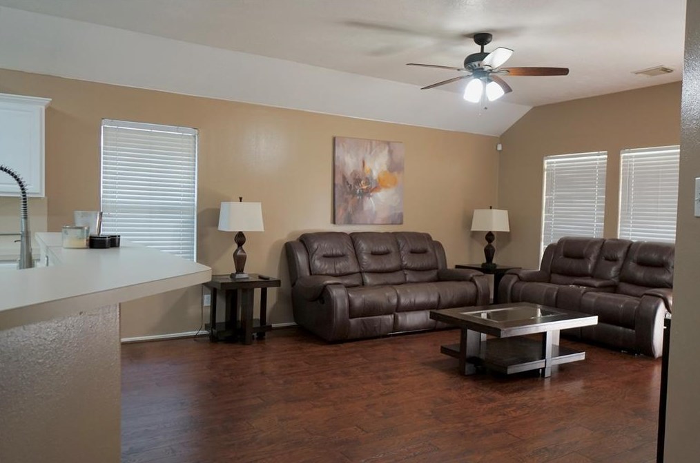 20010 Tunham Trl, Houston TX  77073-6198 exterior