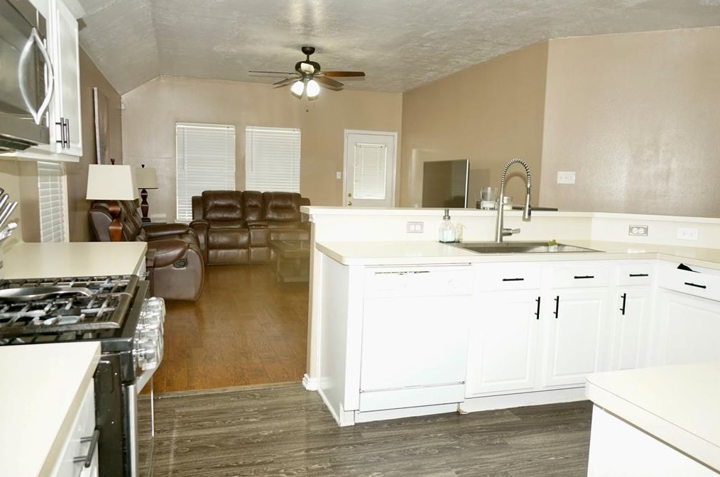 20010 Tunham Trl, Houston TX  77073-6198 exterior