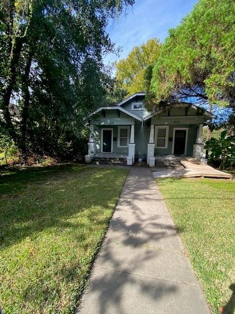 2621 Beauchamp St, Houston, TX 77009
