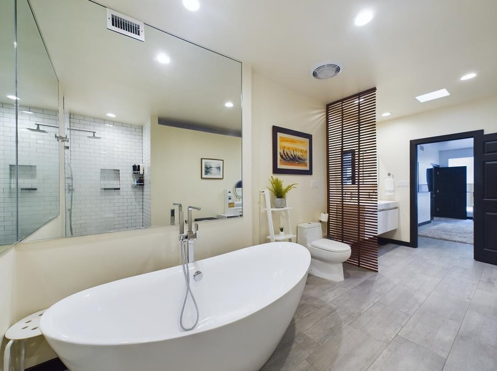 163 Sage Rd, Houston TX 77056-1420 exterior