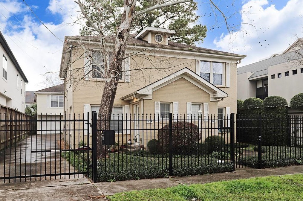 2424 Brun St, Houston, TX 77019