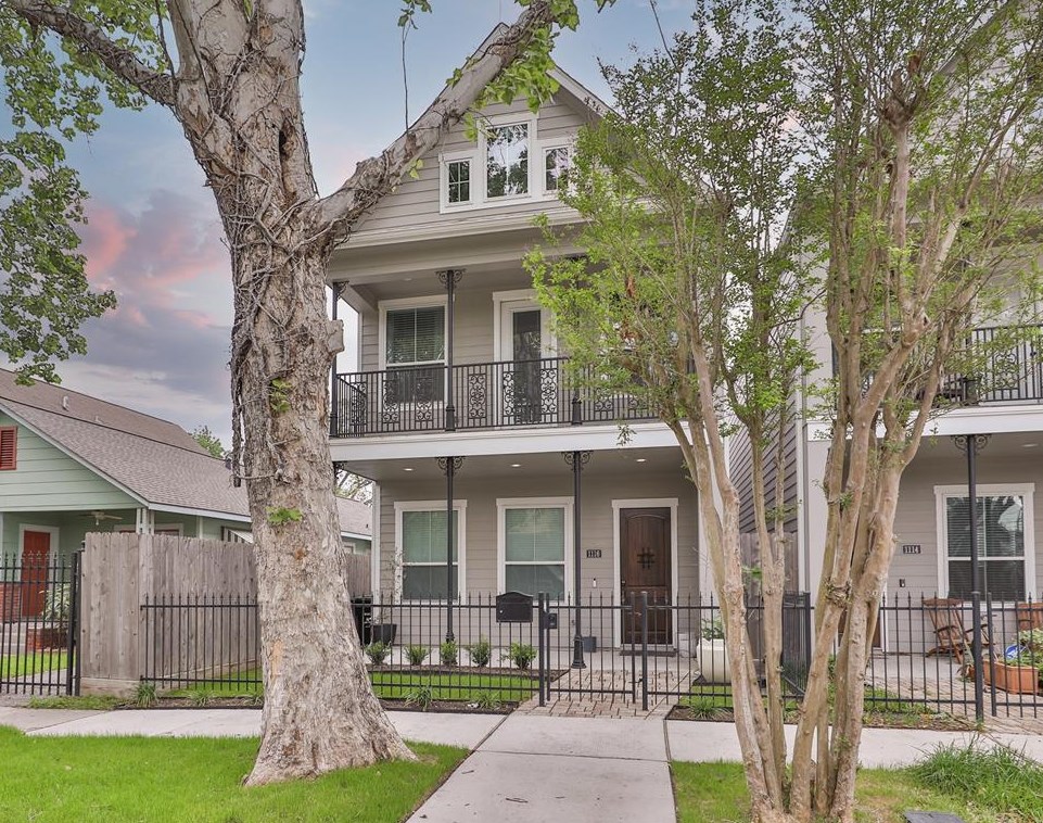 1116 Waverly St, Houston, TX 77008