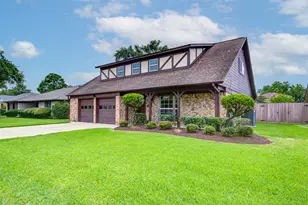 1313 Mcdonald St, Deer Park, TX 77536 - Photo 2