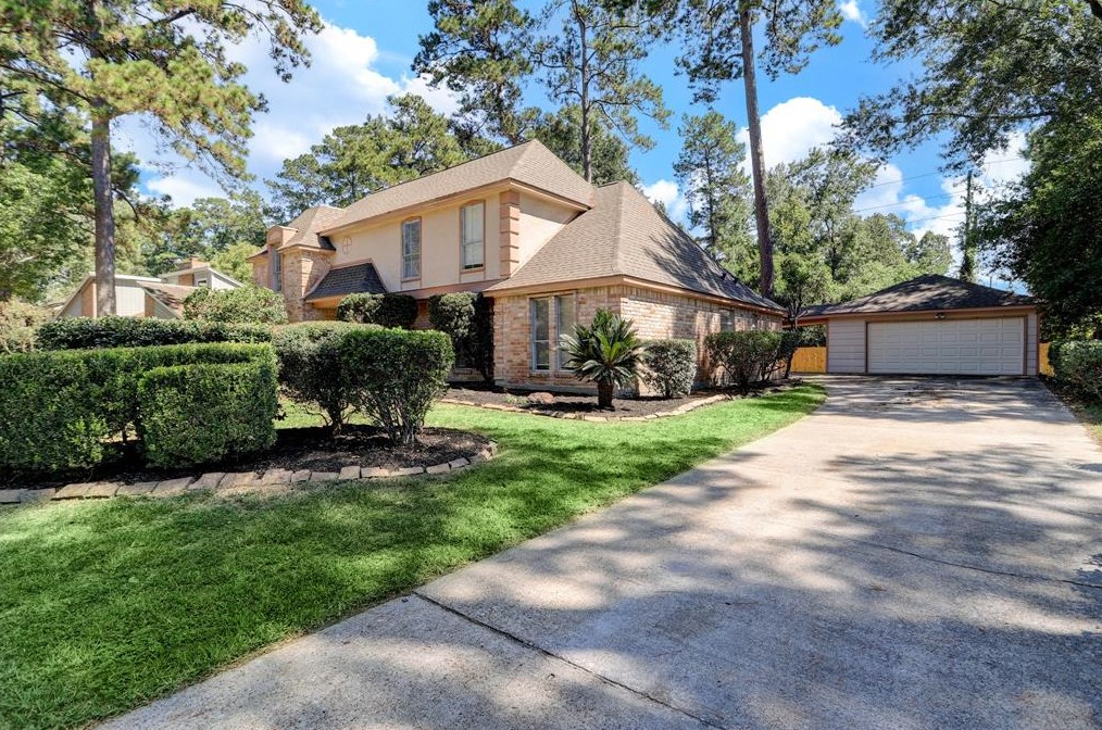 2010 Deer Springs Dr, Humble, TX 77339