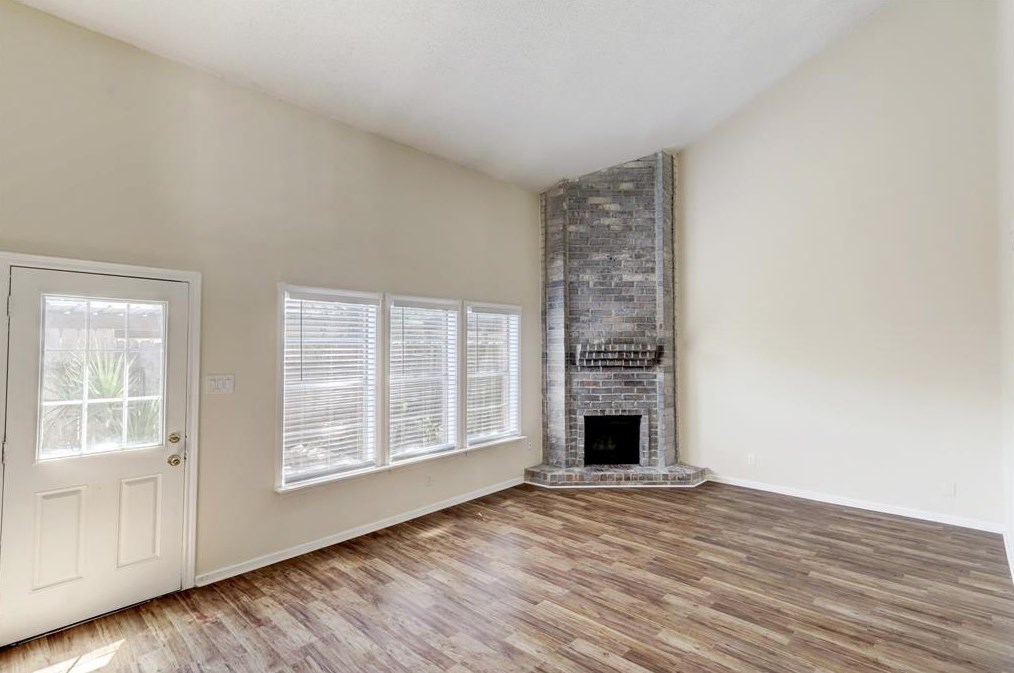14309 Misty Meadow Ln, Houston TX  77079-3105 exterior