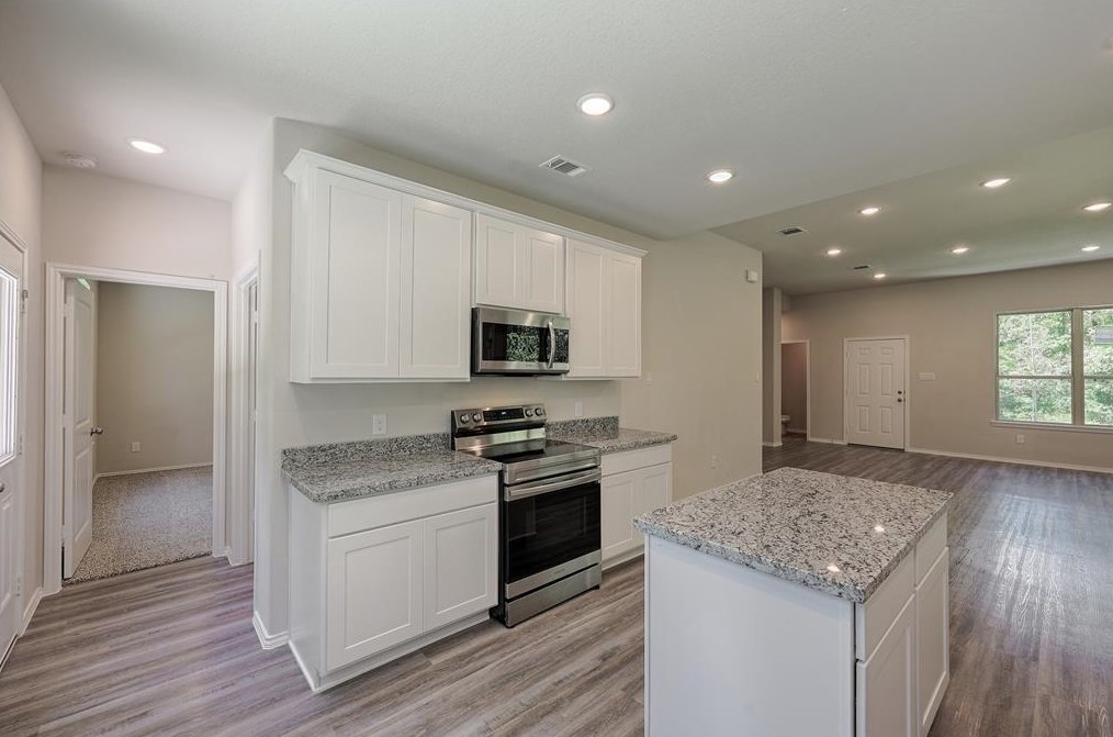 17157 Spindle Oaks Dr, Conroe, TX 77385