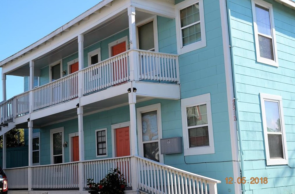 2508 39th St #2, Galveston, TX 77550