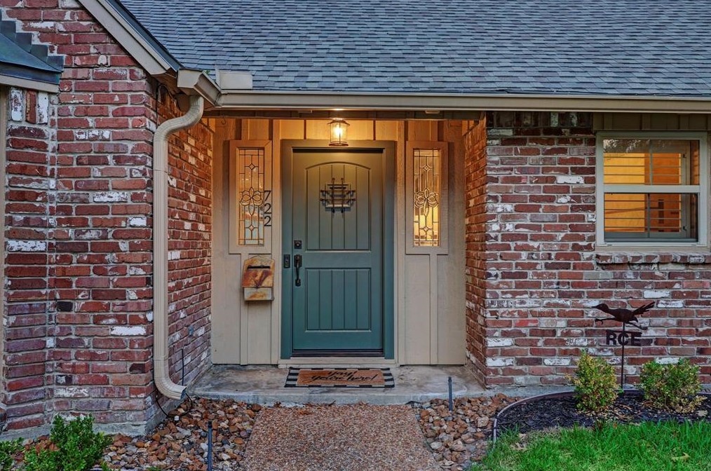 722 Electra Dr, Houston TX  77024-4747 exterior