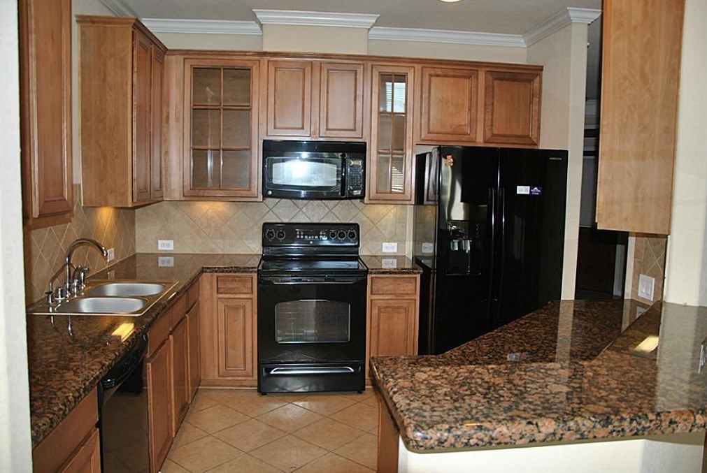 1135 Glenwood Canyon Ln, Houston TX  77077-1056 exterior