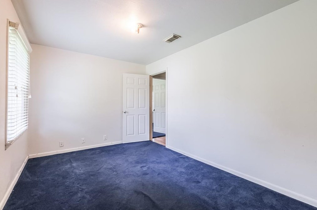 7833 Bonaire St, Houston TX  77028-5211 exterior