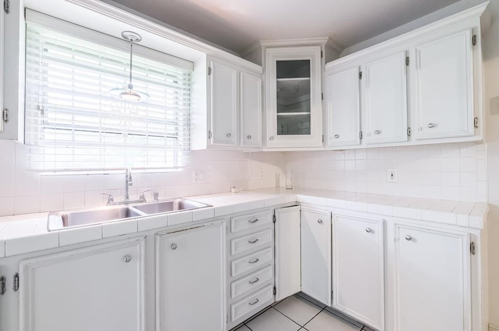 7833 Bonaire St, Houston TX  77028-5211 exterior