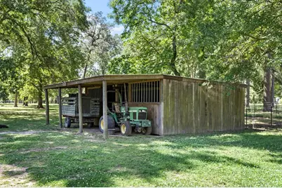 545 Cr 2006, Liberty, TX 77575 - Photo 30