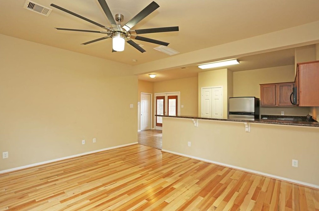 2206 Naomi St Unit 7, Houston, TX 77054