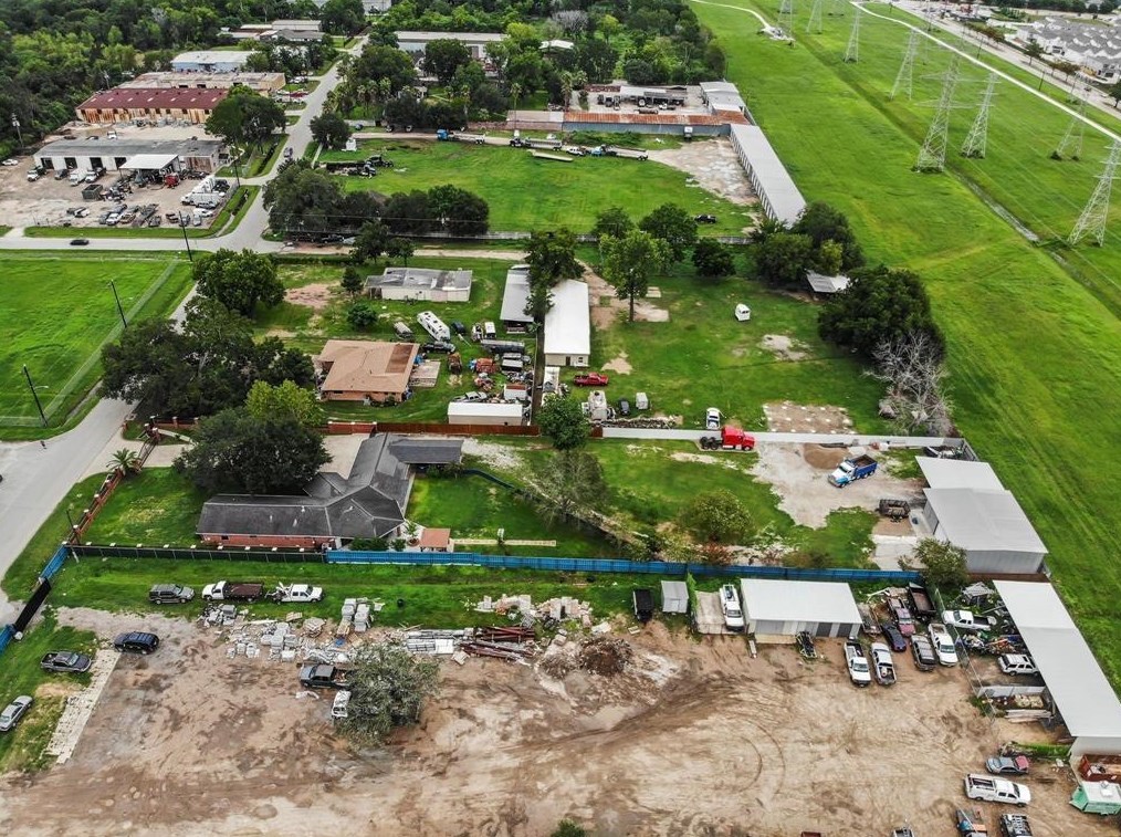 13117 Player, Houston TX  77045-3105 exterior