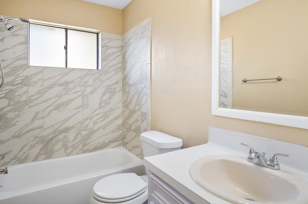 1707 Chippawa, Pasadena TX 77504-3208 exterior