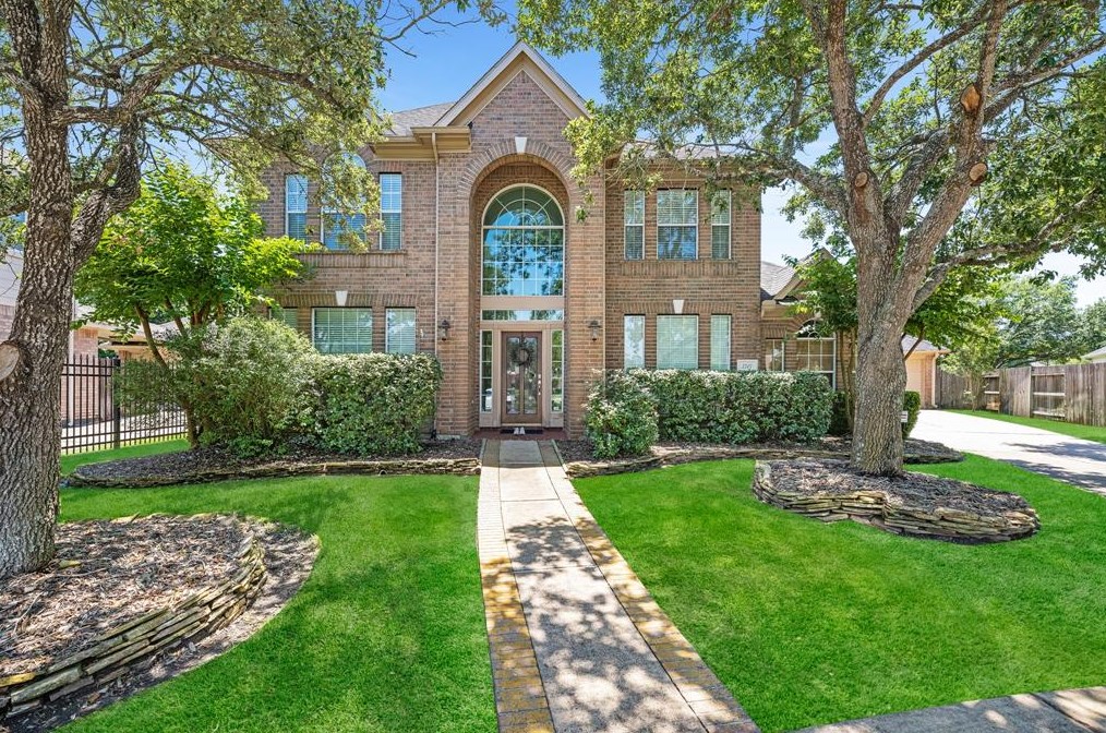 2707 Lansing Ct, Pearland, TX 77584-9148