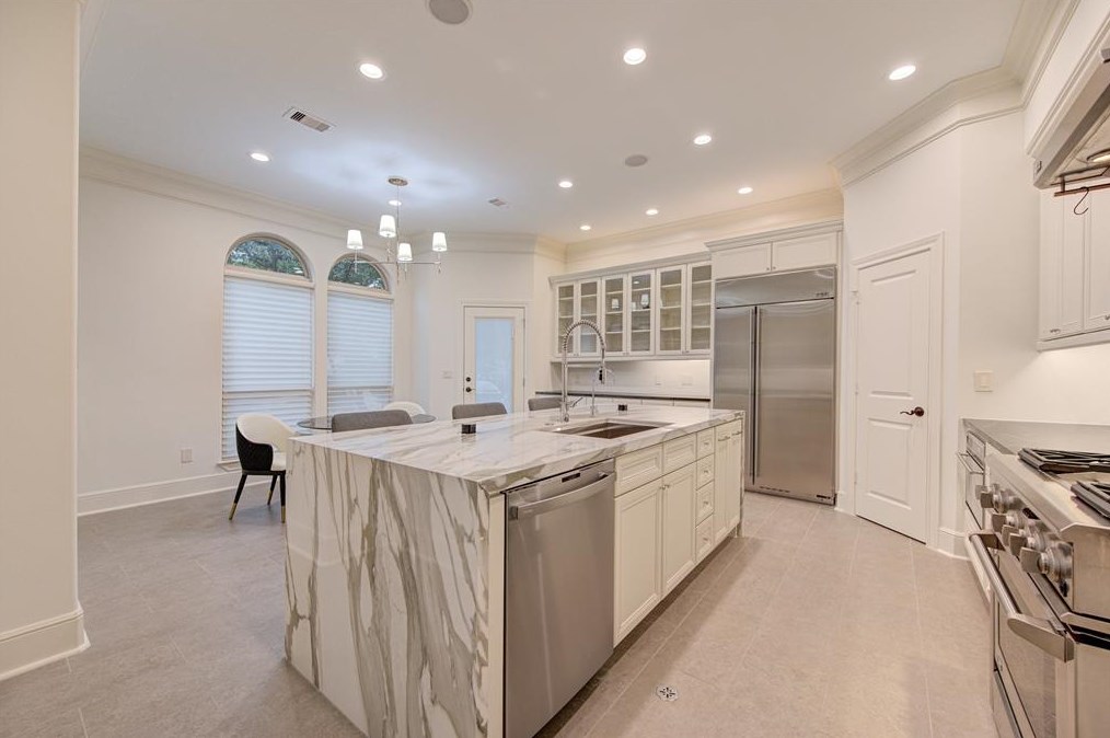 6516 Pickens St, Houston, TX 77007