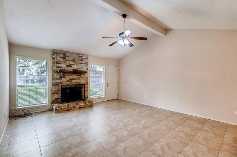 215 Redbud Cir, League City, TX 77573