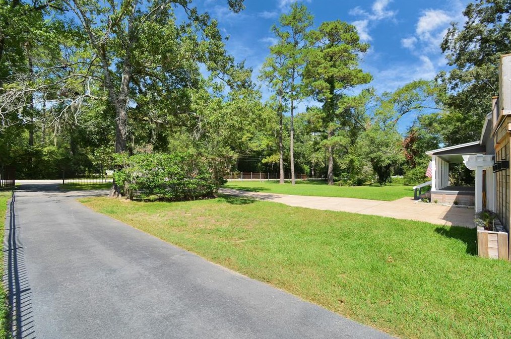 22936 Mossy Oaks Rd, Spring TX  77389-4128 exterior
