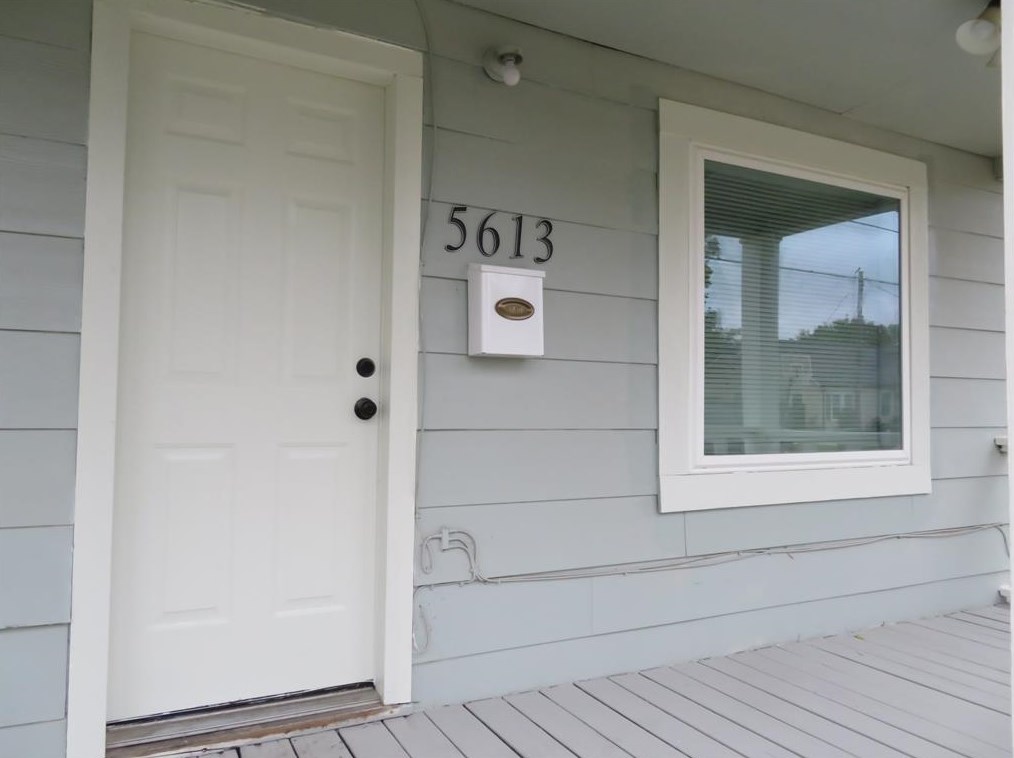5613 Lawson St, Houston, TX 77023-3812