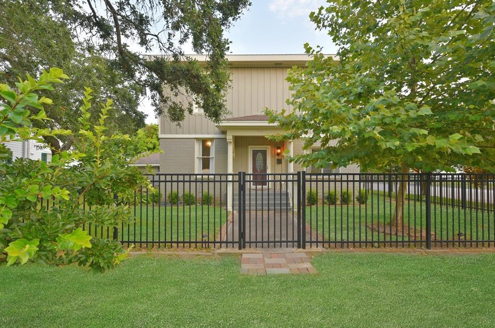3427 Avenue L, Galveston, TX 77550