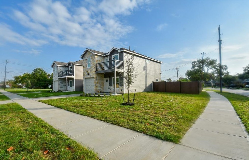 6669 Northdale, Houston TX  77087-6424 exterior