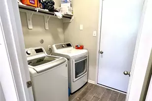 11710 Glossy Oak Ln, Houston, TX 77066 - Photo 12