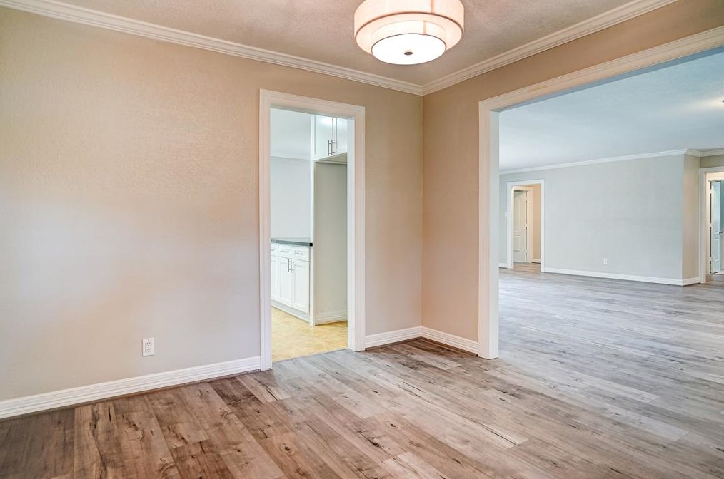 11903 Mullins Dr, Houston TX  77035-4351 exterior