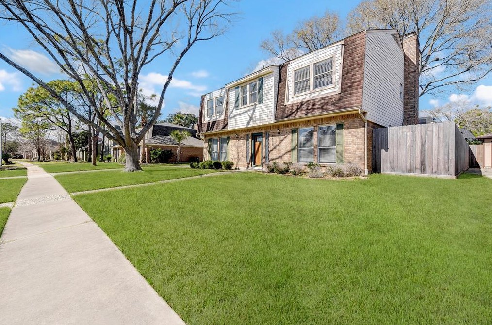 16339 Clearcrest Dr, Houston, TX 77059