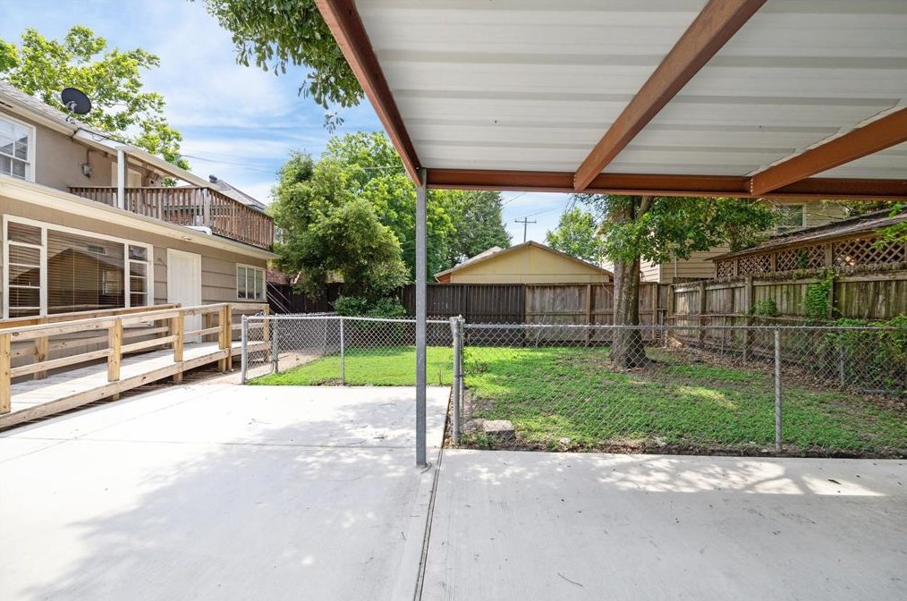 4317 Jefferson St, Houston TX  77023-3518 exterior