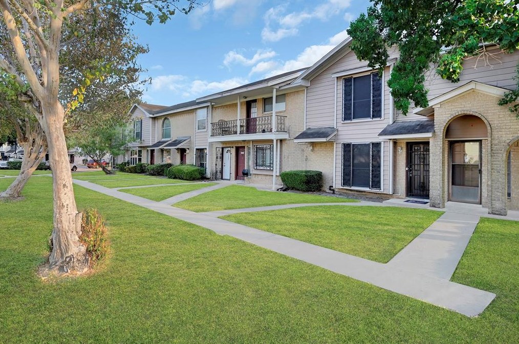 13517 Castilian Dr #1, Houston, TX
