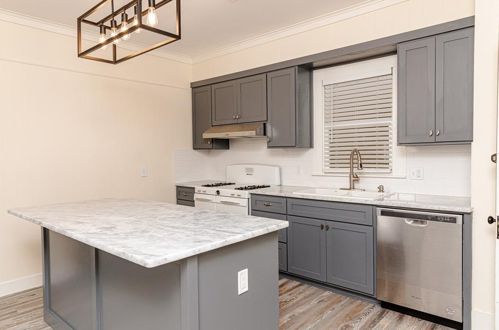 603 Crockett St, Brenham, TX 77833-2758