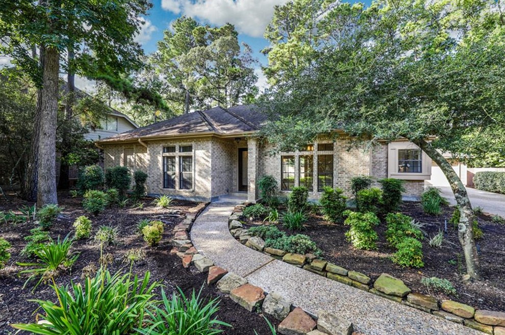 10 Silent Brook Pl, Spring, TX 77381-3130