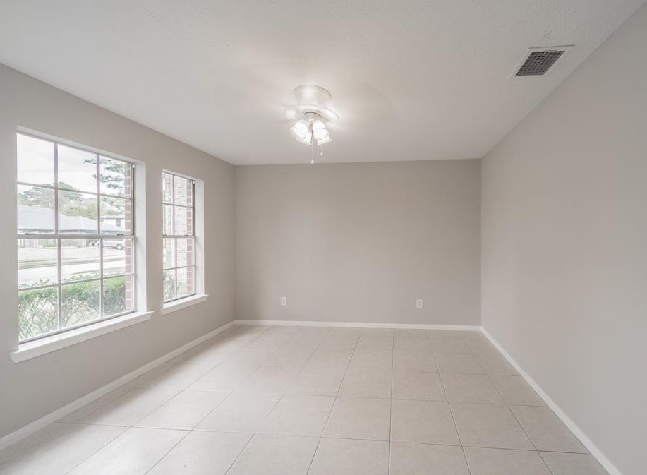 3315 Keygate Dr, Spring, TX 77388-3337