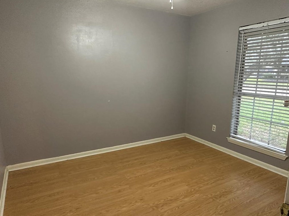 1868 Acacia Cir, Jones Creek, TX 77541