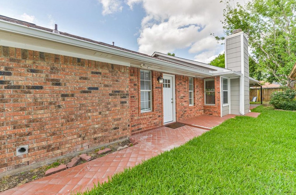11511 Highland Meadow Dr, Houston, TX 77089