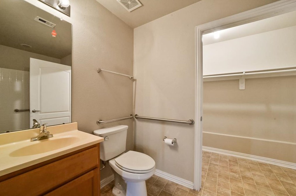 7909 Nashville St, Houston TX  77028-3441 exterior