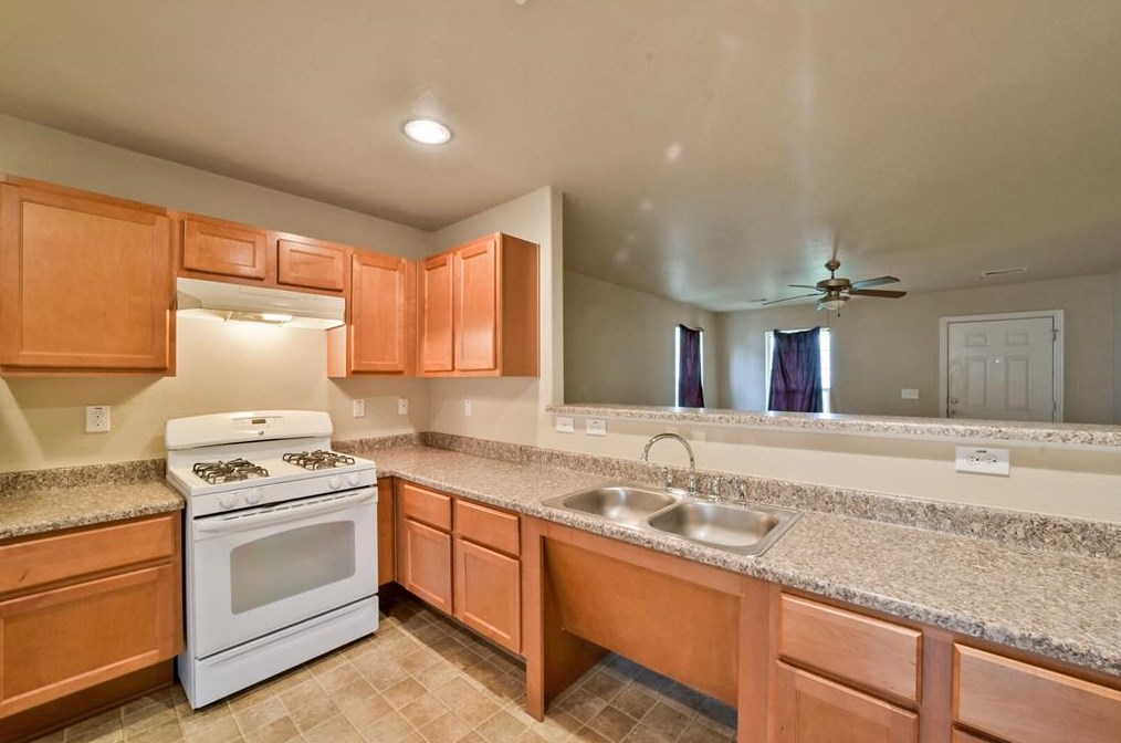 7909 Nashville St, Houston TX  77028-3441 exterior