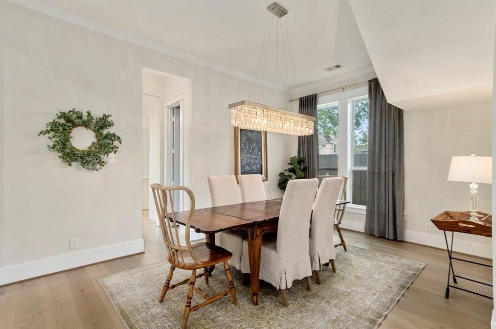 1819 Libbey Dr, Houston TX  77018-3026 exterior