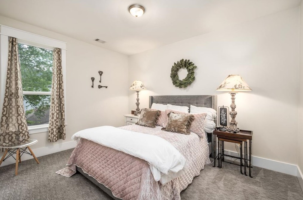 1819 Libbey Dr, Houston TX  77018-3026 exterior