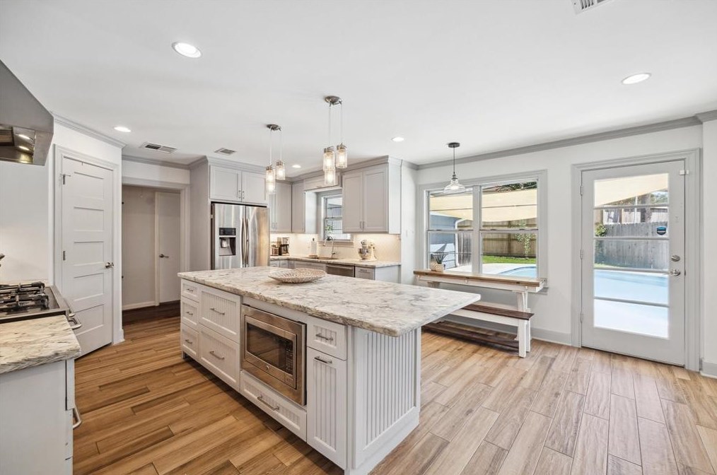 2903 Fairhope St, Houston TX 77025-3228 exterior