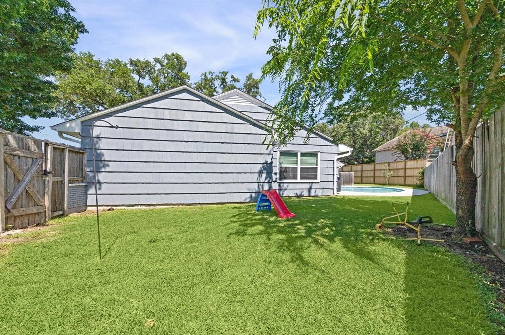 2903 Fairhope St, Houston TX 77025-3228 exterior