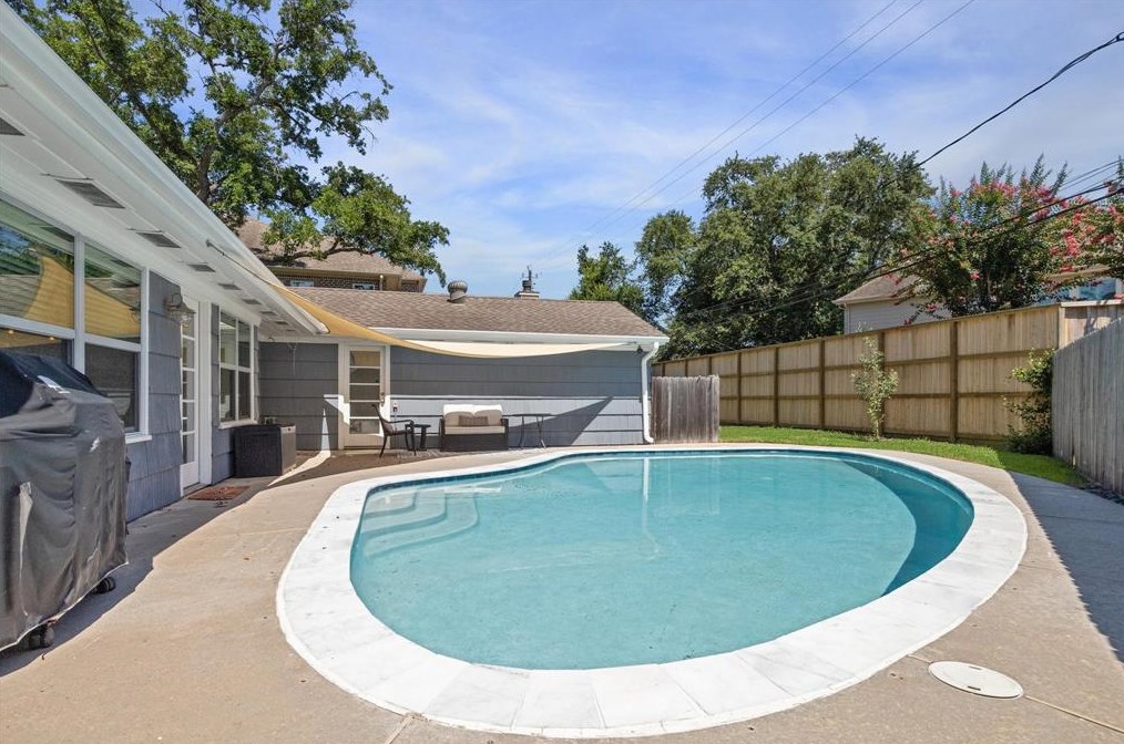 2903 Fairhope St, Houston TX 77025-3228 exterior