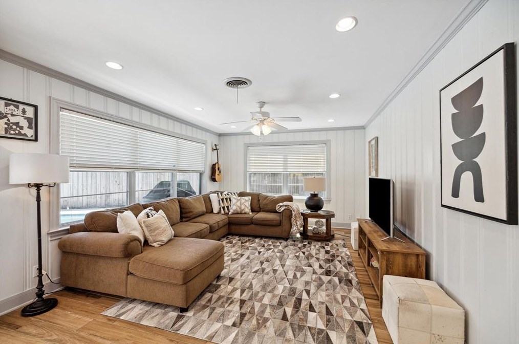 2903 Fairhope St, Houston TX 77025-3228 exterior