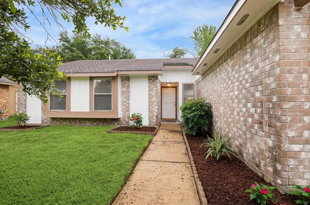 2015 Highcrest Dr, Missouri City, TX 77489-3006