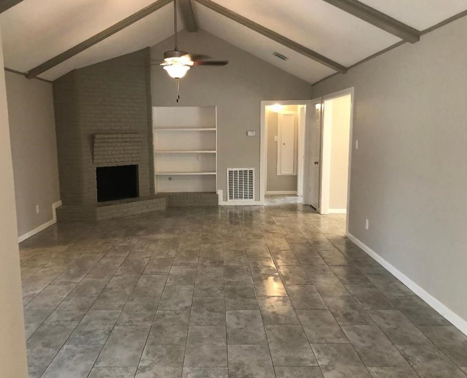10807 Kirkmead Dr, Houston, TX 77089