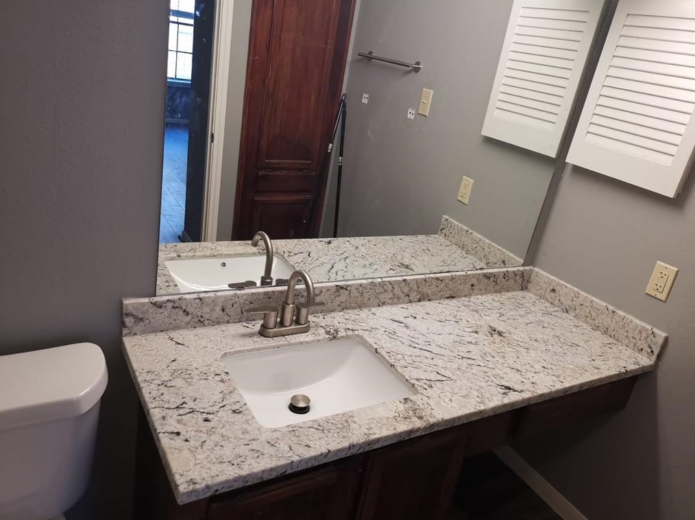 14600 Fonmeadow Dr, Houston TX  77035-6672 exterior